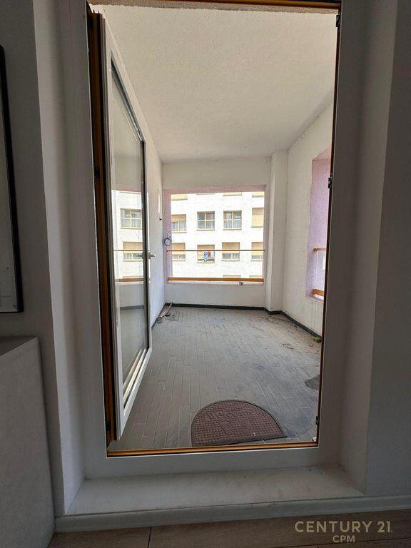 In vendita, Appartamento 2+1, Complesso Mangalem, Tirana. 130.000 €