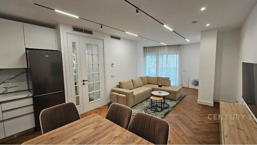 APPARTAMENTO IN AFFITTO 2+1+2 IN CENTRO. 1.500 € /Mese Sup. Totale  100m2
