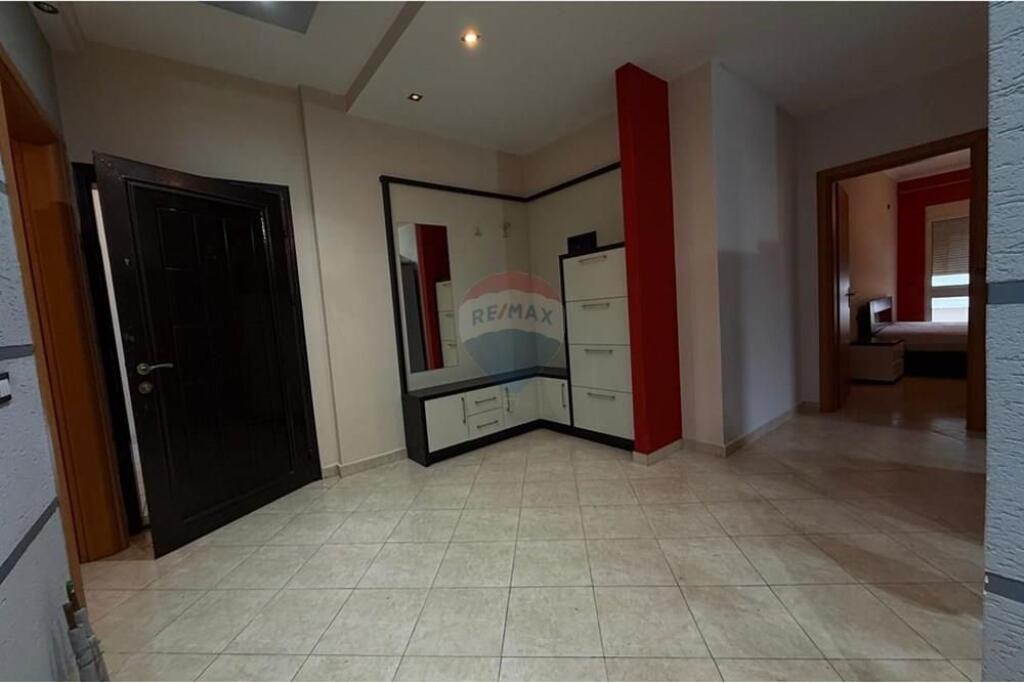 Apartament - Për Qira - Liqeni I Thatë, Tiranë
