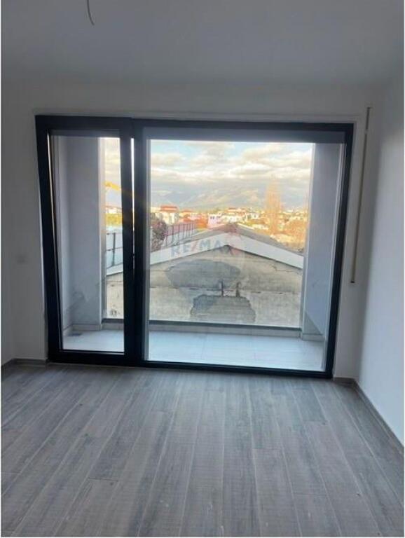 Office - For Rent - Akses Tirana, Tirana