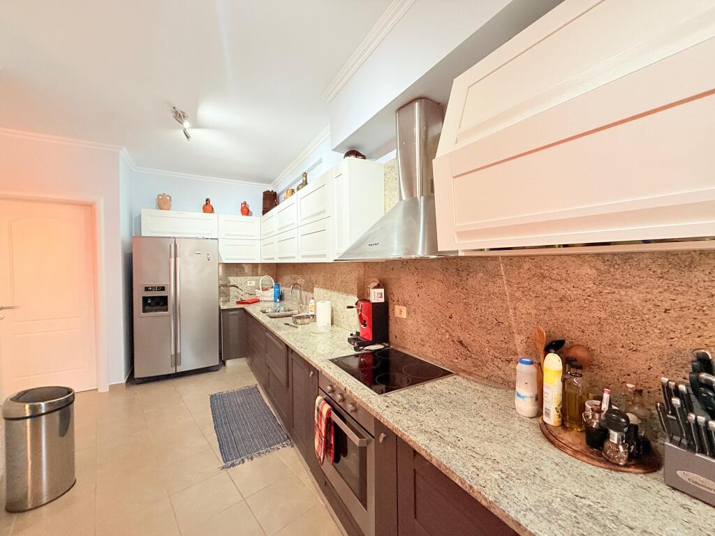 Apartment 3+1+2, Dry Lake!
