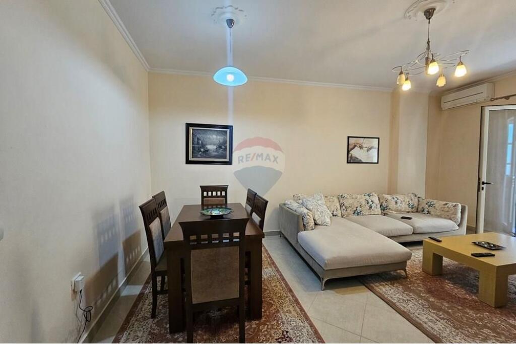 Apartament per qera 2+1 tek Rruga e Thesarit