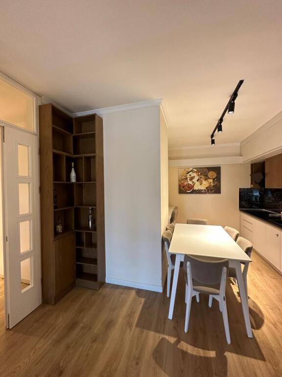 2+1 apartment for rent in Shkoze, Tom Doshi Complex