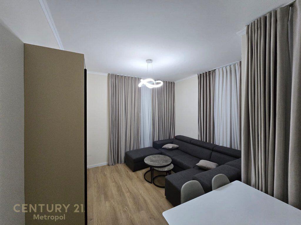 Apartament 1+1 Me Qira, Bulevardi i Ri 500 € /Muaj Sip. Totale  62m2