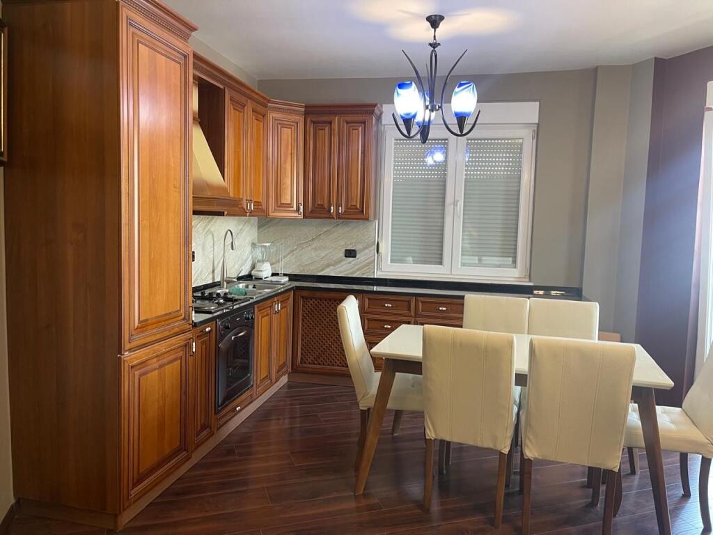 Apartment 2+1+parking space for rent at Wilson Square