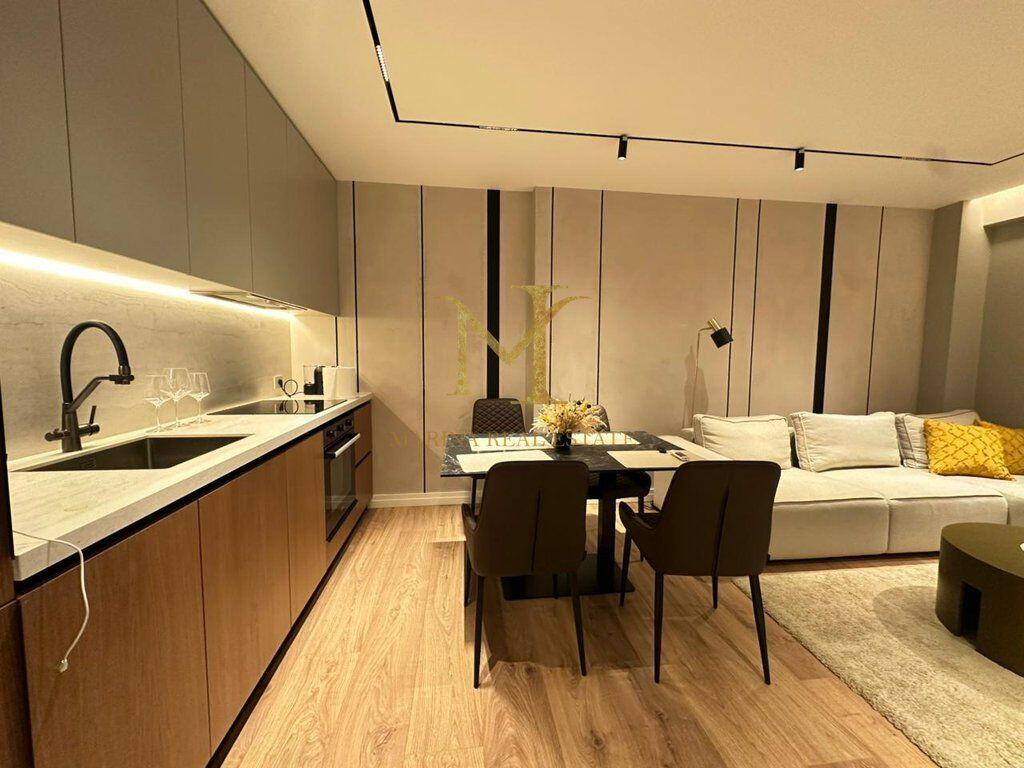 JEPET ME QERA APARTAMENT NE PLAZH PRANE DETIT!