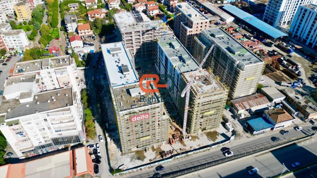 Prane Casa Italia, Tek kompleksi Tirana New Entry, Me 1250 Euro\m2 Shitet Super Apartament 2+1+2 Me Planimetri Te Rregullt !!!