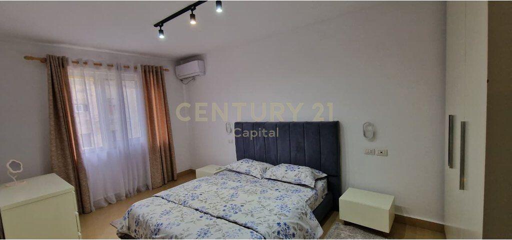 Apartament 2+1 ne qender me qera!