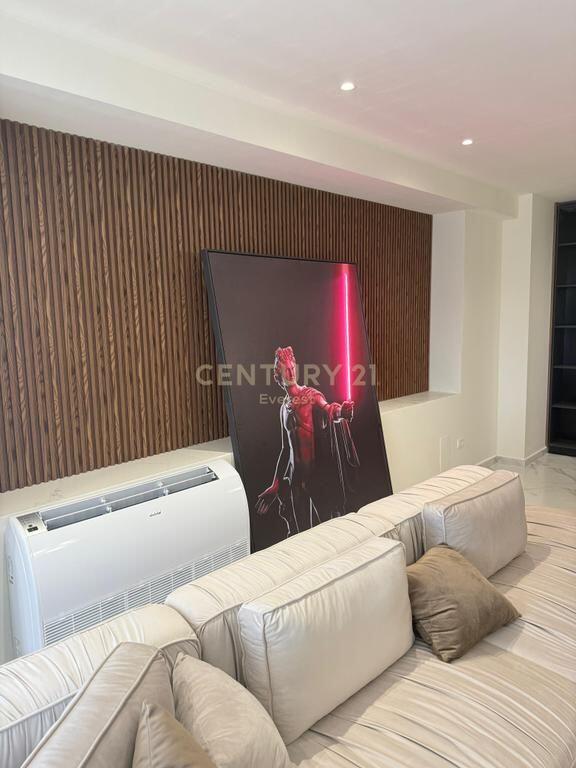 FARKE - RESIDENCA LAKE LAND, JAPIM ME QIRA APARTAMENT 2+1+POST PARKIMI 1,200 € /Muaj Sip. Totale  130m2