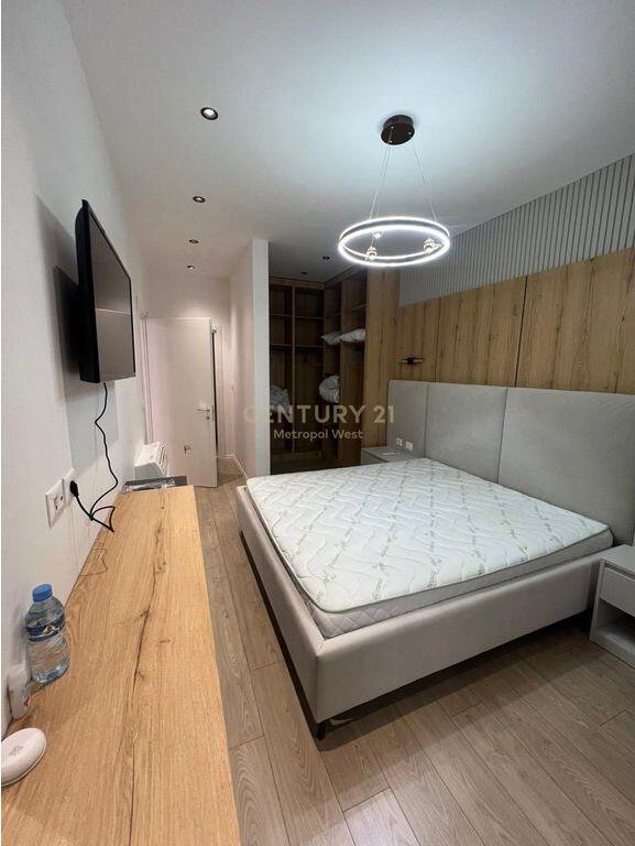 Appartamento 2+1+2 in affitto presso Garden Building Residence, Via Kavajës! 1.500 € /Mese Sup. Totale 110m2