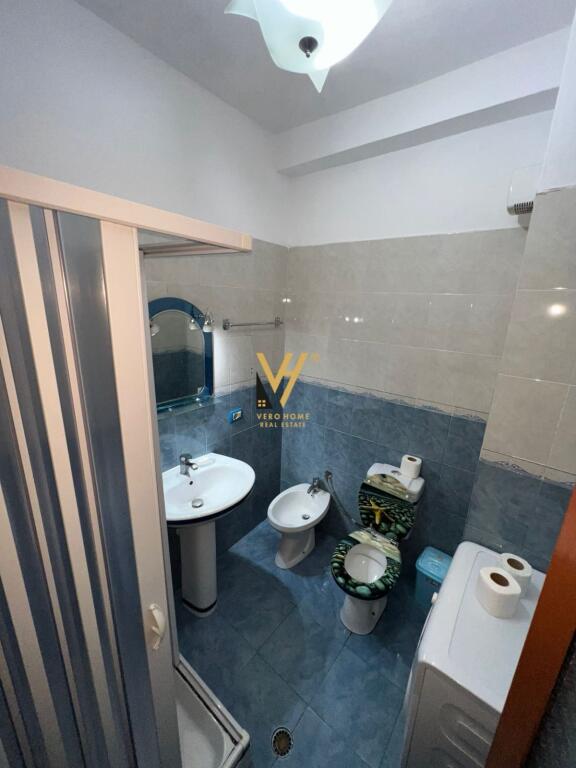 AFFITTASI APPARTAMENTO 3+1+2 A KOMUNA E PARISIT 65.000 LEKE