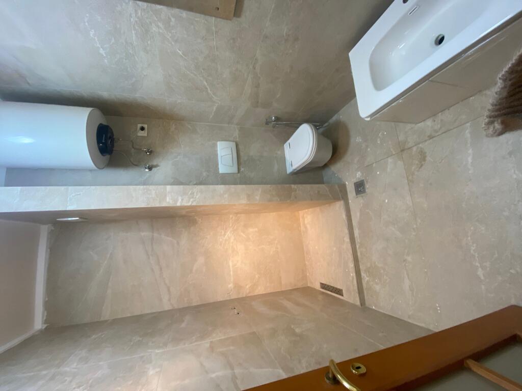 2+1, empty with kitchen, at the latest station of New Tirana, 750 euros