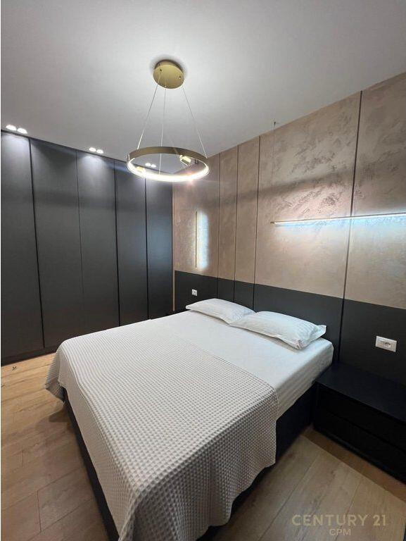 Super Appartamento 2+1 nel Centro, inizio Via Kavaja! 1.650 € /Mese Superficie Totale 90m2