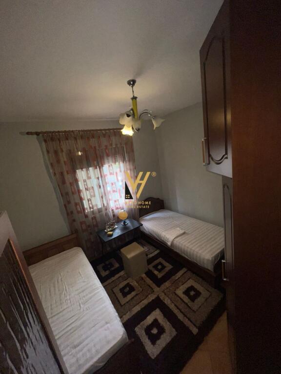 AFFITTASI APPARTAMENTO 3+1+2 A KOMUNA E PARISIT 65.000 LEKE