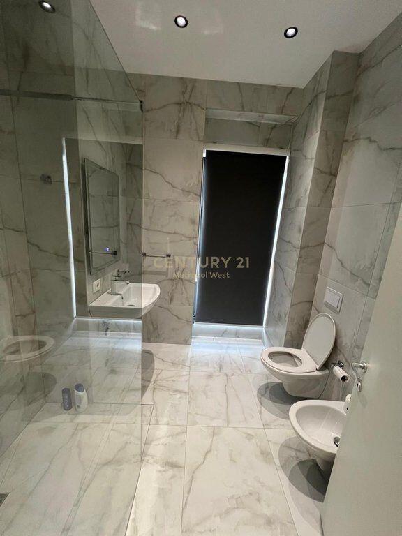 Appartamento 2+1+2 in affitto presso Garden Building Residence, Via Kavajës! 1.500 € /Mese Sup. Totale 110m2