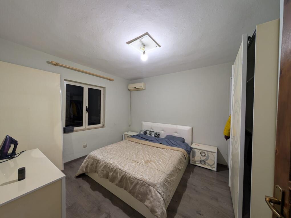 Jepet apartament 1+1 me qera tek Irfan Tomini 40.000 Leke.