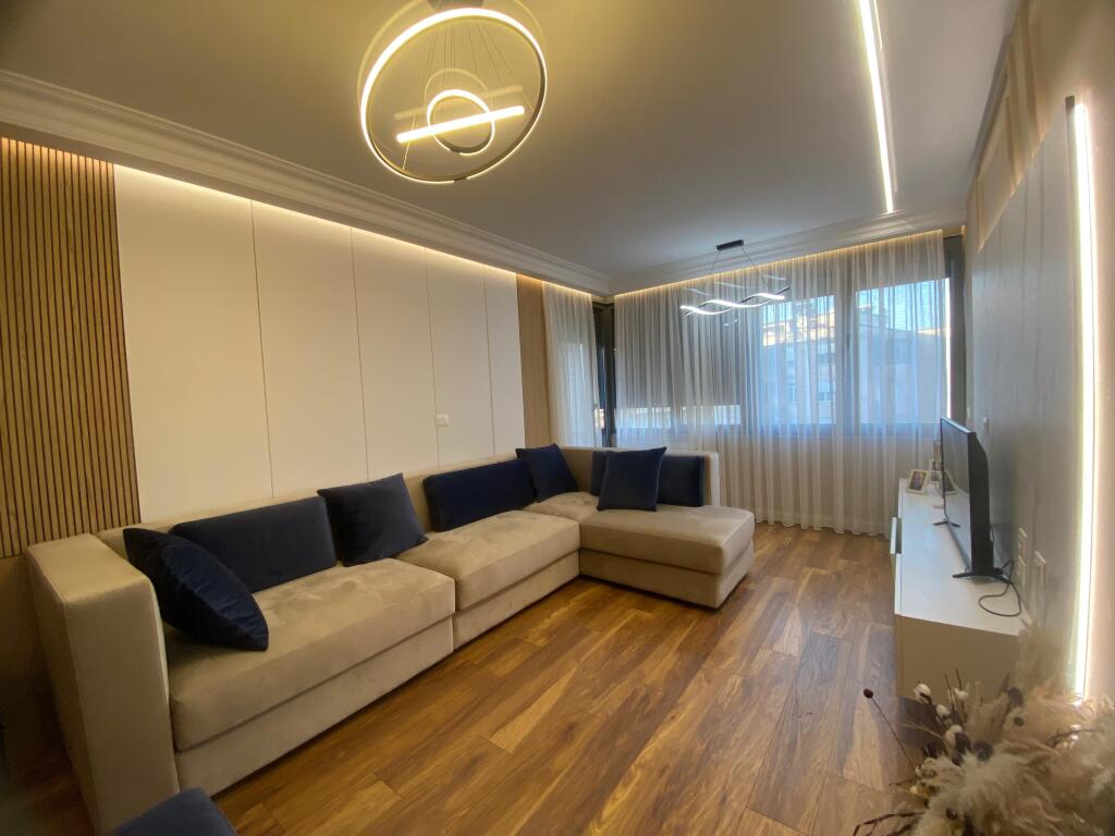 For rent 3+1+2