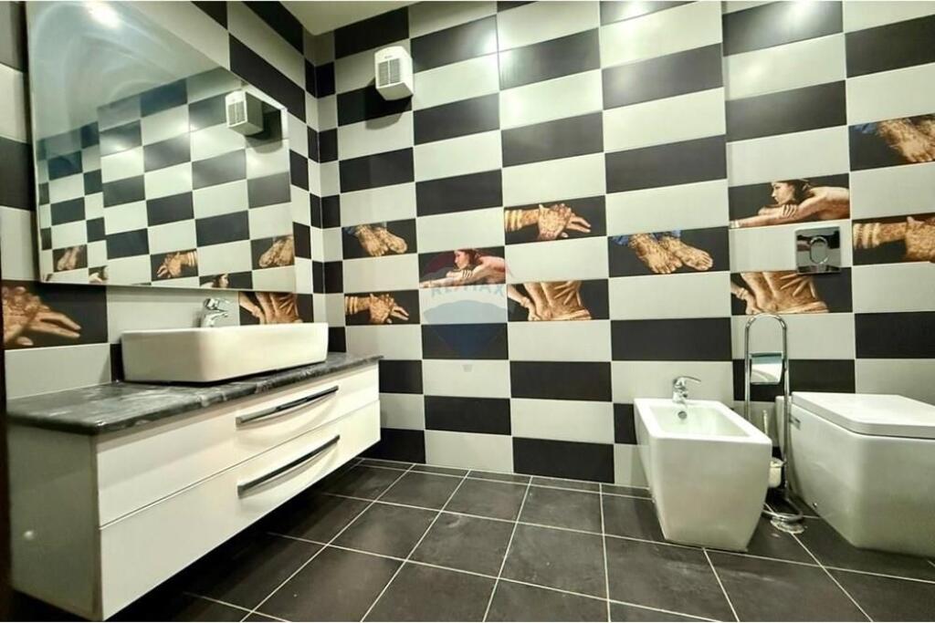 APARTAMENT 2+1 +  Post PARKIM  1🚘PËR QIRA
