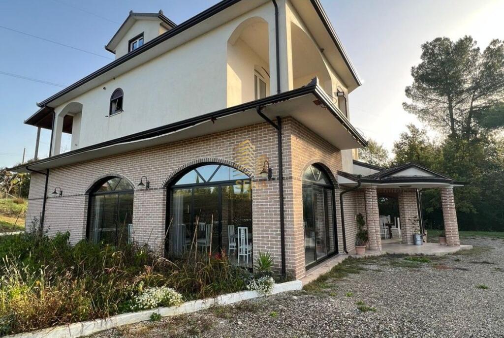Business property for rent 2 floors Restaurant + Hotel, Durres ︱National Road Kombinat – Plepa, 2,500 Euro/month Negotiable