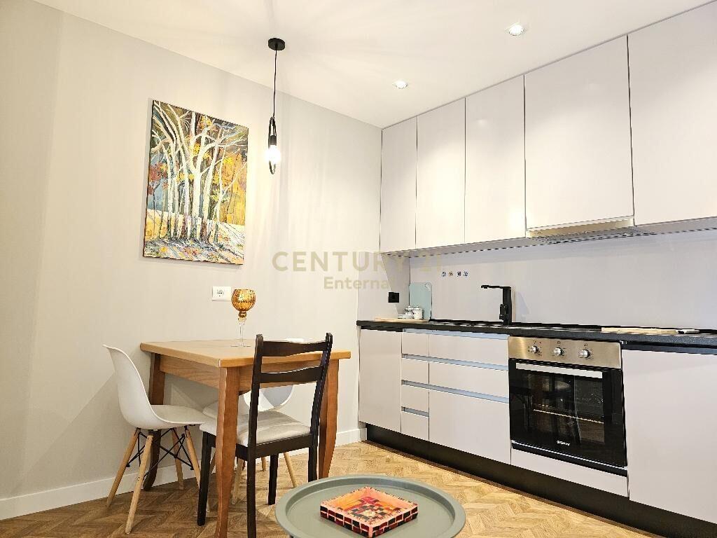 Affittasi 1+1 via Elbasan 570 euro