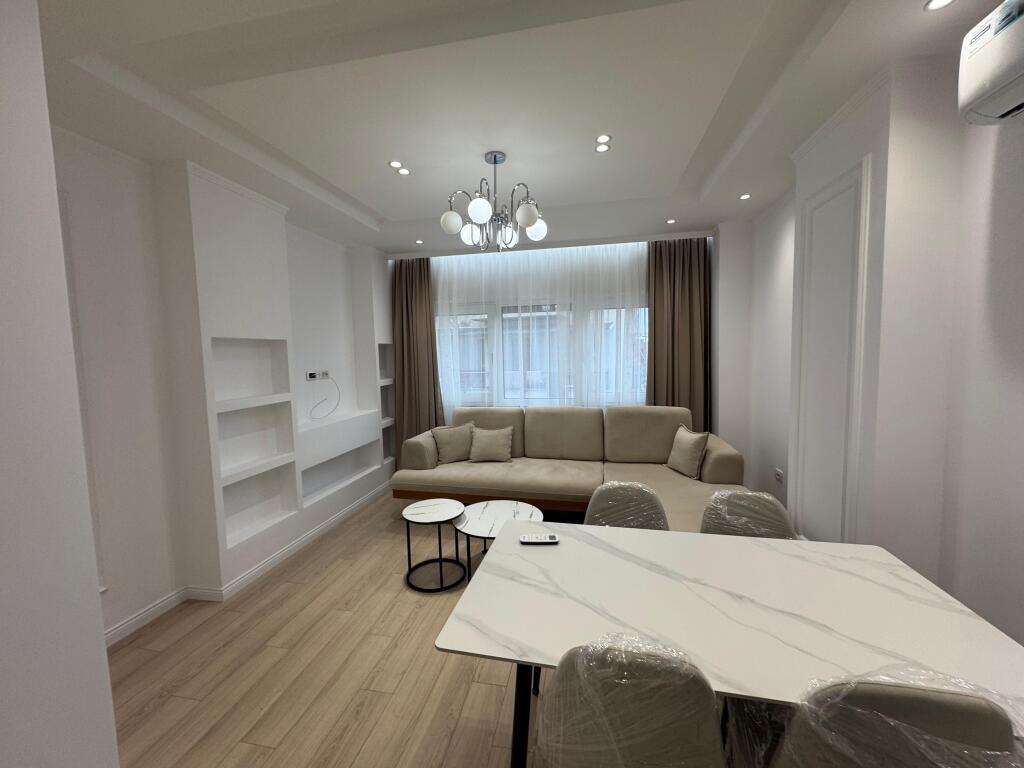 Apartment me qera 2+1 Him Kolli