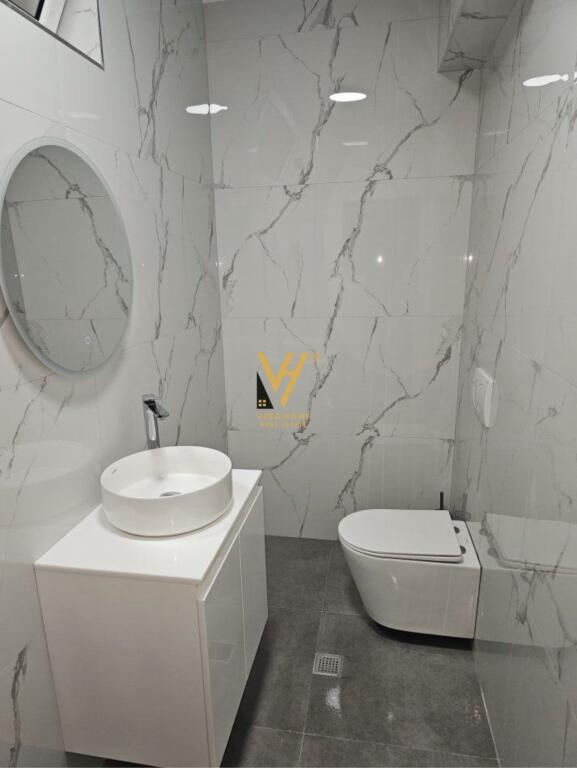 AFFITTASI APPARTAMENTO DUPLEX 2+1+2 BLK IN CENTRO 1.000 EURO