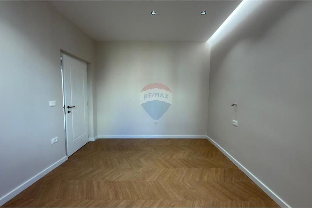 Appartamento - In Vendita - Myslym Shyri, Tirana(ID: 530181047-531)