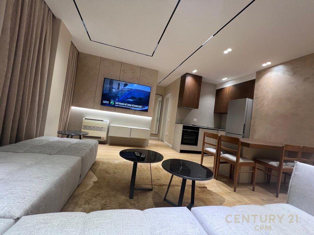 Super Apartament 2+1 ne Qender, fillimi Rr. Kavajes!