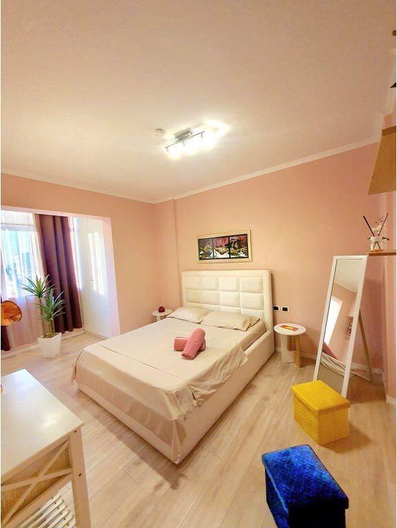 Apartament 1+1 Me Qira në Kompleksin Delijorgji,Tiranë