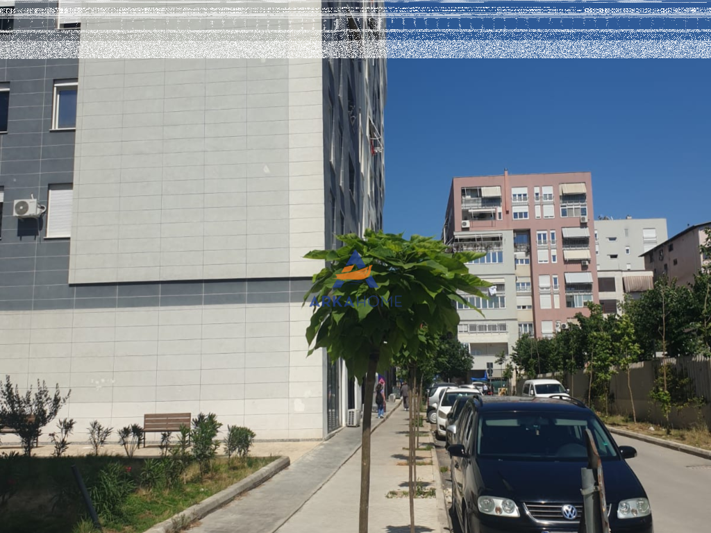 LOCALE IN AFFITTO ⁠COMPLESSO STAR, ADIACENTE A REPORT TV 420 EURO
