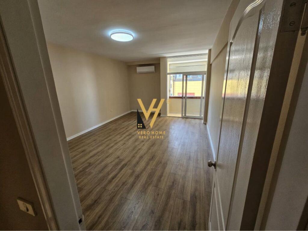 AFFITTASI APPARTAMENTO DUPLEX 2+1+2 BLK IN CENTRO 1.000 EURO
