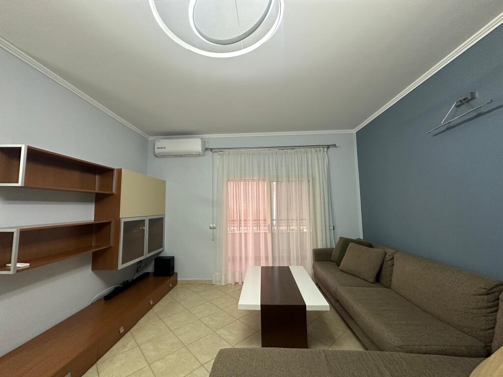 2+1/Qera📍Harry Fultz 📌60000 lek