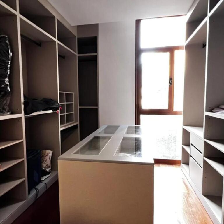 Appartamento in via Bogdaneve 2+1+2 bagni+ grande balcone+ camera guardaroba+ deposito+ 2
