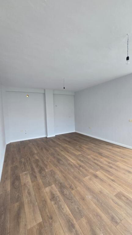 In vendita, Appartamento 1+1, Fresku, Tirana