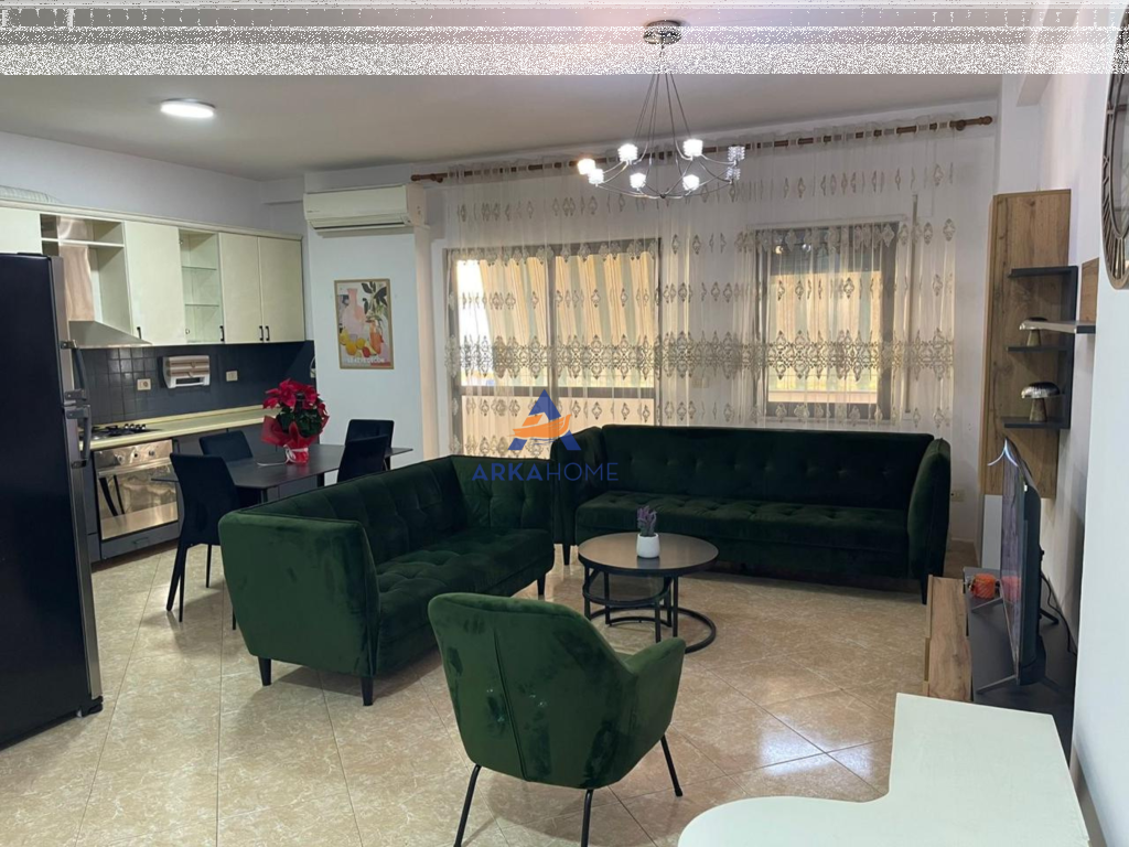 AFFITTASI APPARTAMENTO 2+1+2+BALCONE 778 EURO