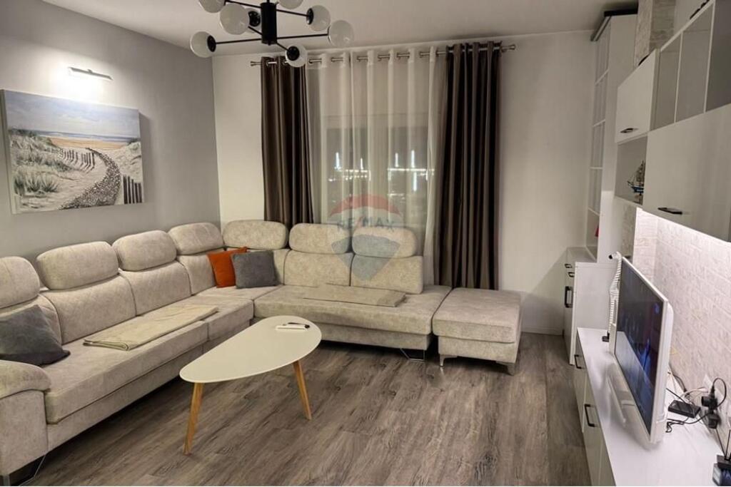 Jepet me qira Apartament 2+1 ne Bulevardin Zogu 1