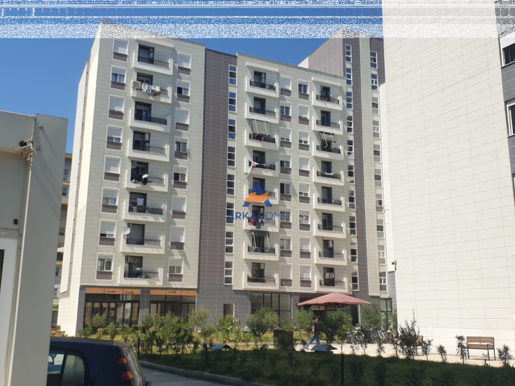 LOCALE IN AFFITTO ⁠COMPLESSO STAR, ADIACENTE A REPORT TV 420 EURO