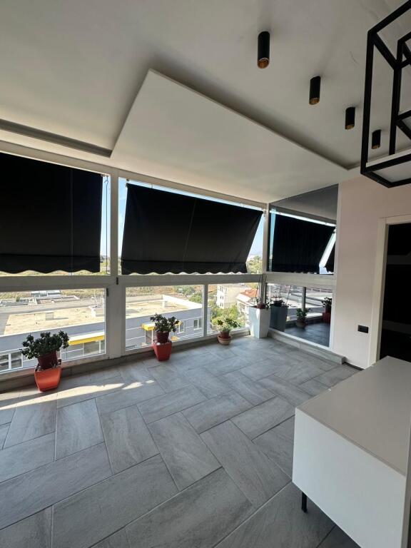 2+1 apartment for rent in Shkoze, Tom Doshi Complex