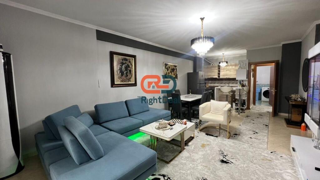 Tek Siri Kodra, Shitet Apartament 1+1 I Bollshem Ideal per Banim!!!