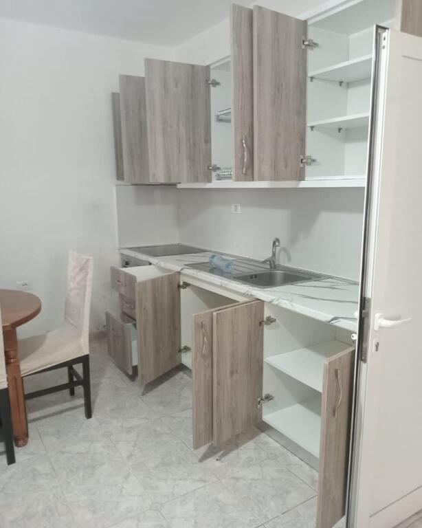 APARTAMENT 2+1 ME QIRA – ASTIR