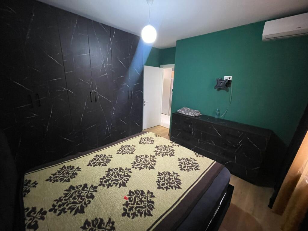 Apartament me qera 3+1 tek Kopshti Botanik