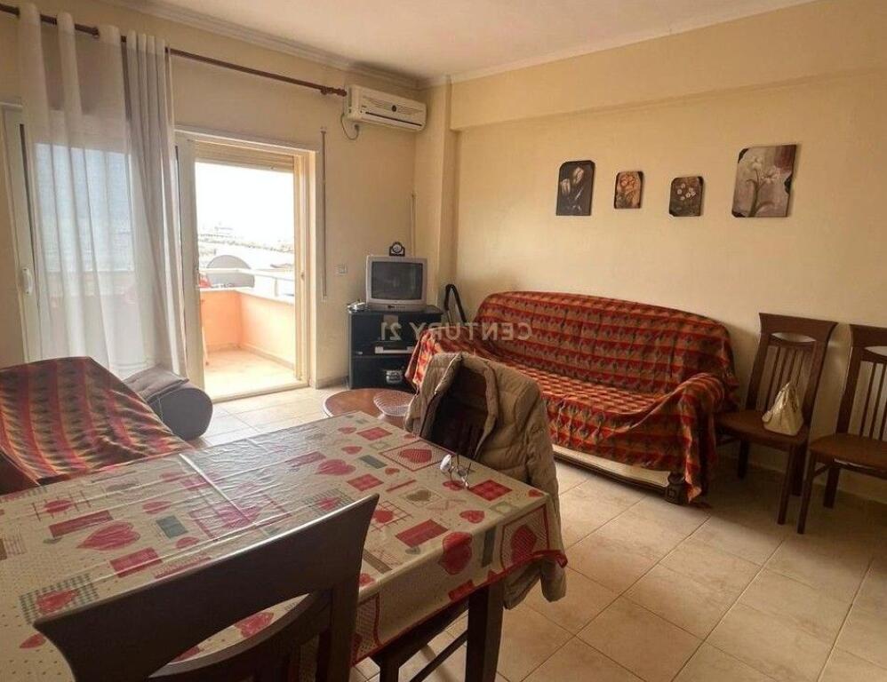 Appartamento 1+1 in Affitto sulla Spiaggia, Durrës.