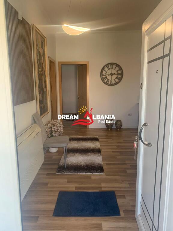 Villa in vendita nella zona di Yrsheku a Tirana (ID 4151117)