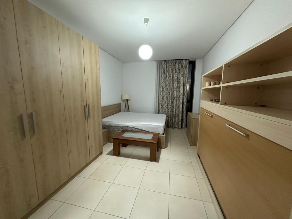 Apartament me qera 2+1+2 Milo 2000