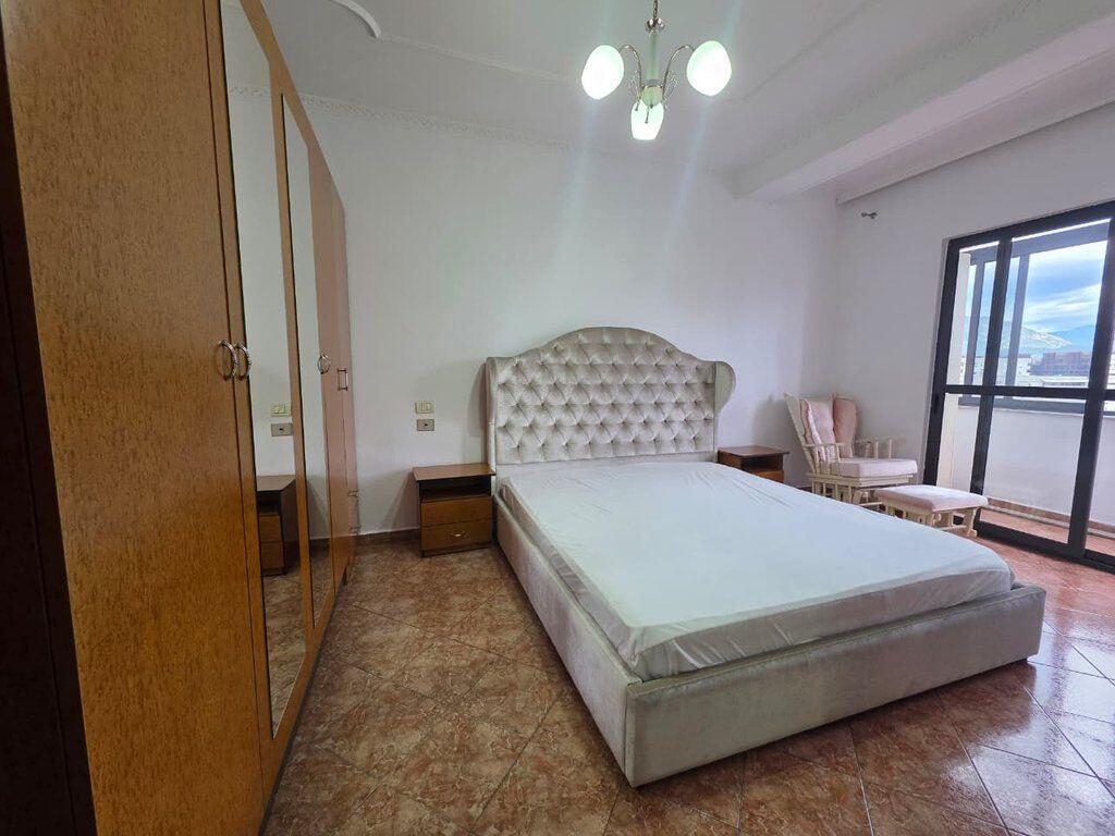 Qera, Apartament 1+1 tek Ish Parku , Tirane.