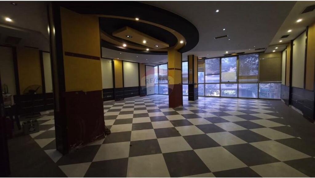 Dyqan - Për Shitje - Bulevardi Blu, Kamëz(ID: 530221066-255)