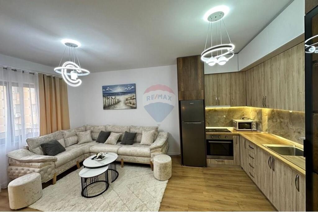 VENDESI APPARTAMENTO 2+1, ASTIR