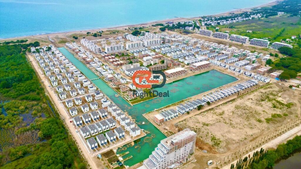 Ne Kompleksin Turquoise Marina, Shitet Super Apartament 2+1, Me Pamje Fantastike Nga Deti !