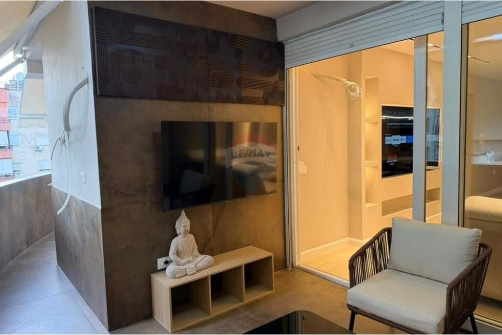 Appartamento 2+1 con Veranda in Vendita – Ex Esposizione !