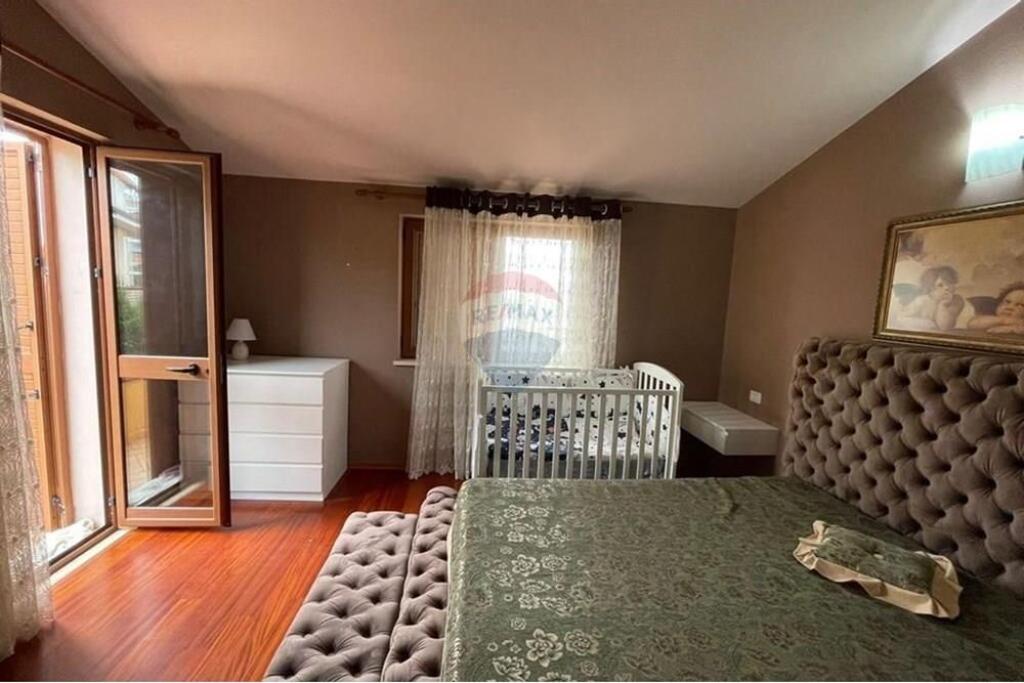 🏡 Appartamento 2+1+2 in Affitto – Kodra e Priftit